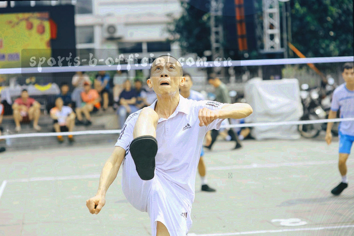 抽象编辑台与数据线光点组成的多人协作场景示意